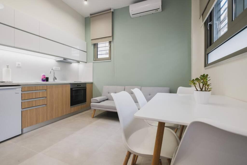 Peris 2 - Central Apt Near Old Town - Ac, Washer Chania  Buitenkant foto