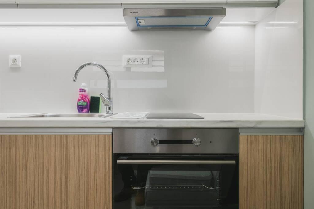 Peris 2 - Central Apt Near Old Town - Ac, Washer Chania  Buitenkant foto
